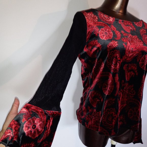 stretchy velvet floral print top with sheer sleeves & boat neck - Picture 1 of 13